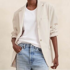 New oversized blazer. Never Worn. With labels